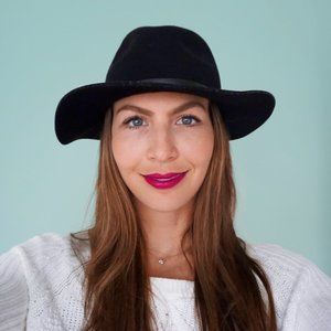 Meet your Posher, Nikki